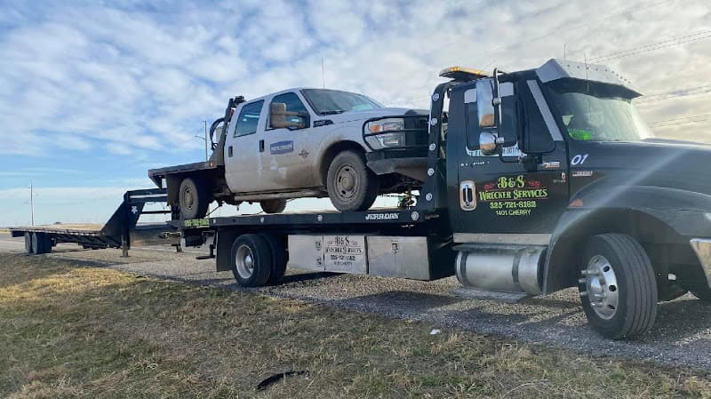B & S Wrecker Services LLC tow truck