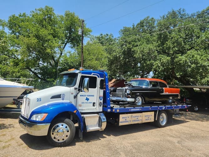 Waco Towing tow truck