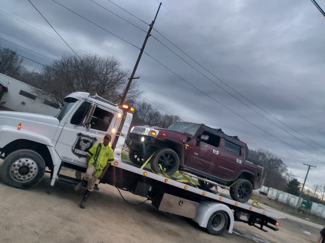 Wooster Towing tow truck
