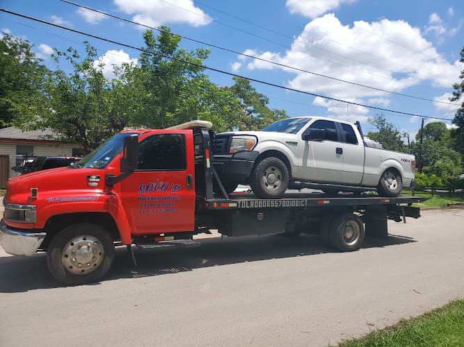 Soco's Wrecker Service tow truck