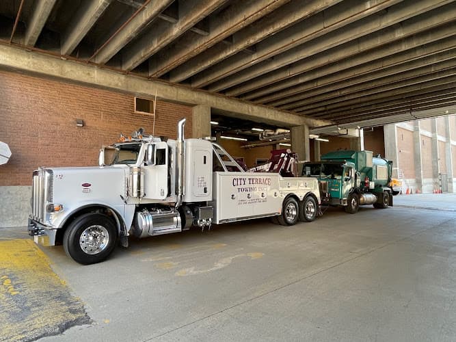 City Terrace Towing Services Inc tow truck
