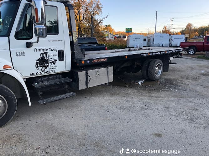 Farmington Towing tow truck