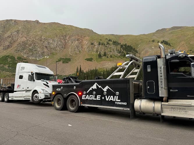 Eagle Vail Towing tow truck