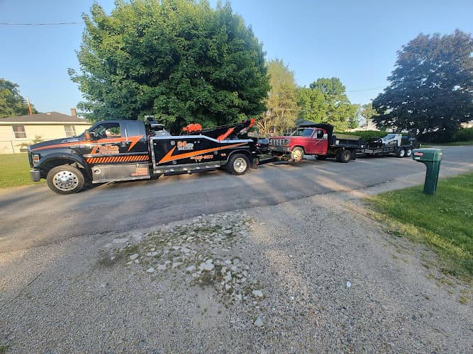 Zielke Towing & Tires tow truck