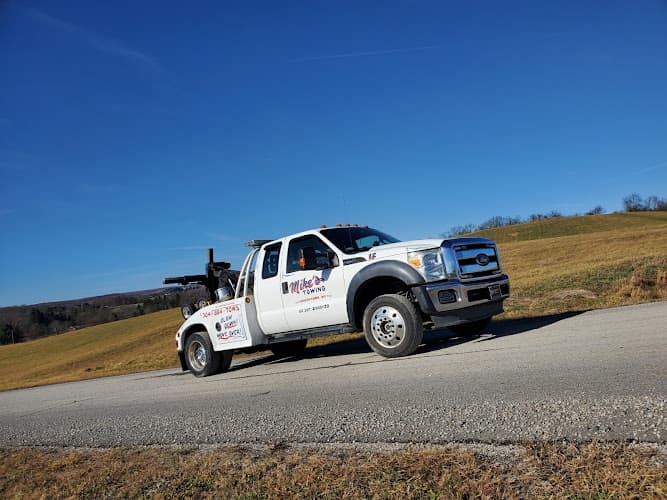 Mikes Towing tow truck