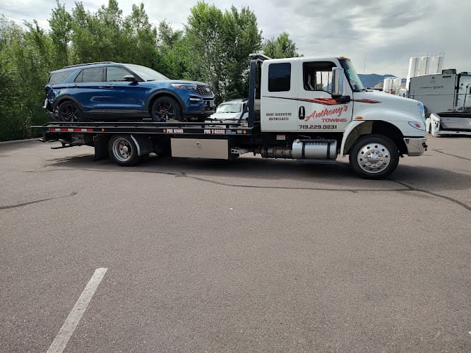 Anthony's Towing LLC tow truck