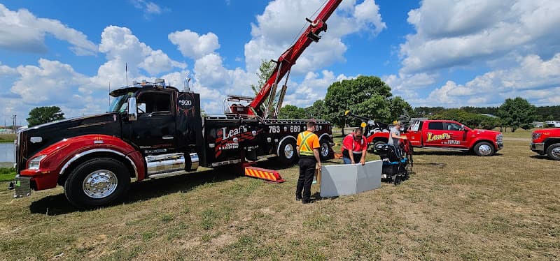 Leaf's Towing & Recovery tow truck