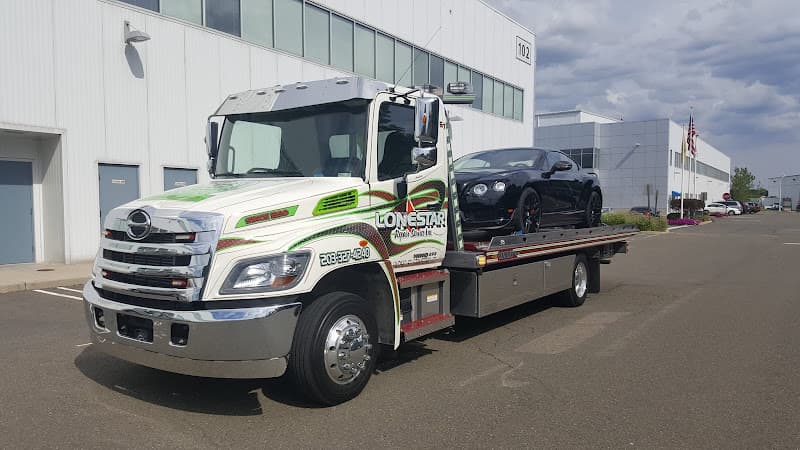 Lone Star Repair Service tow truck