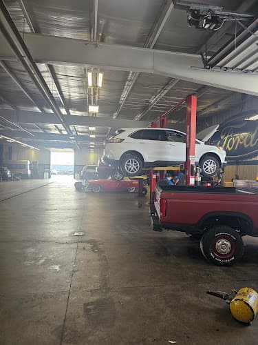 Mangold Ford, Inc. Service tow truck