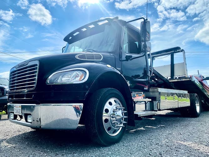 Perry's Towing & Recovery tow truck