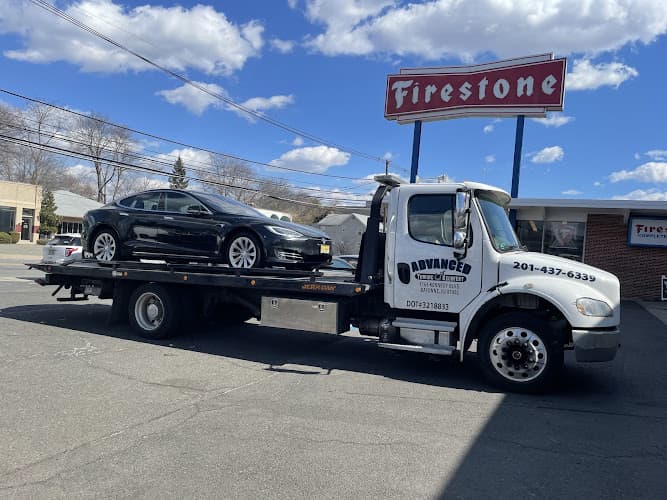 Advanced Towing tow truck