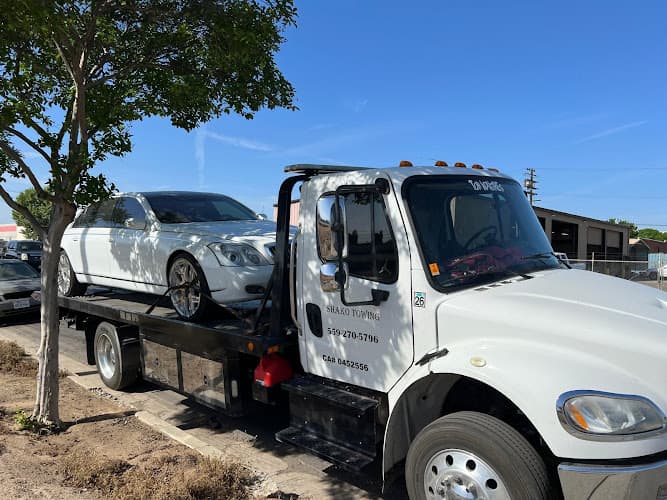Shako Towing tow truck