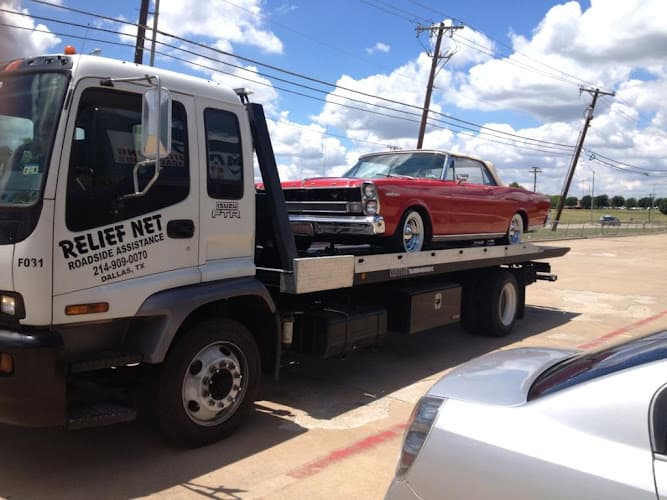 Relief Net Roadside Assistance tow truck