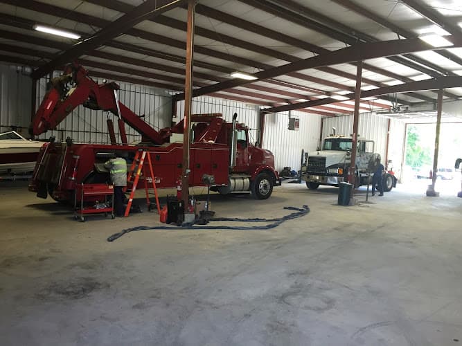 Cioffi's Towing Service tow truck