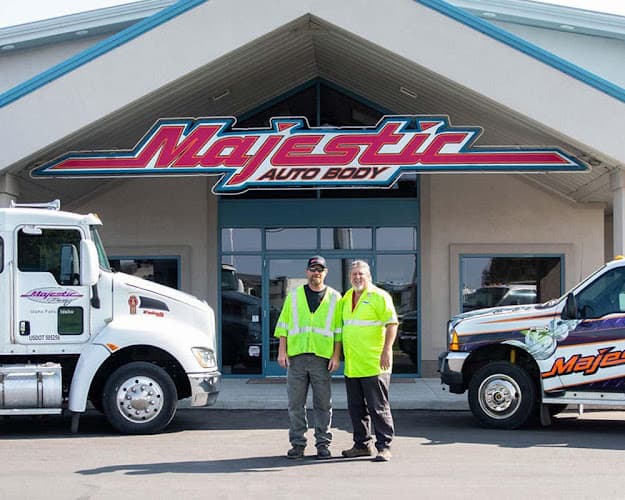 Majestic Auto Body tow truck
