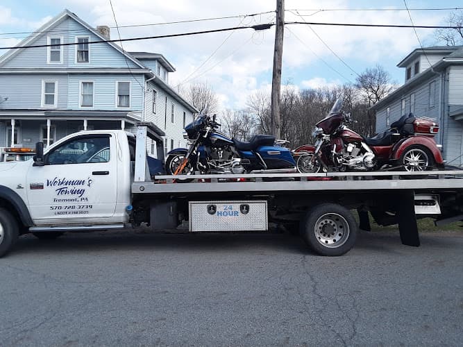 Workmans towing tow truck