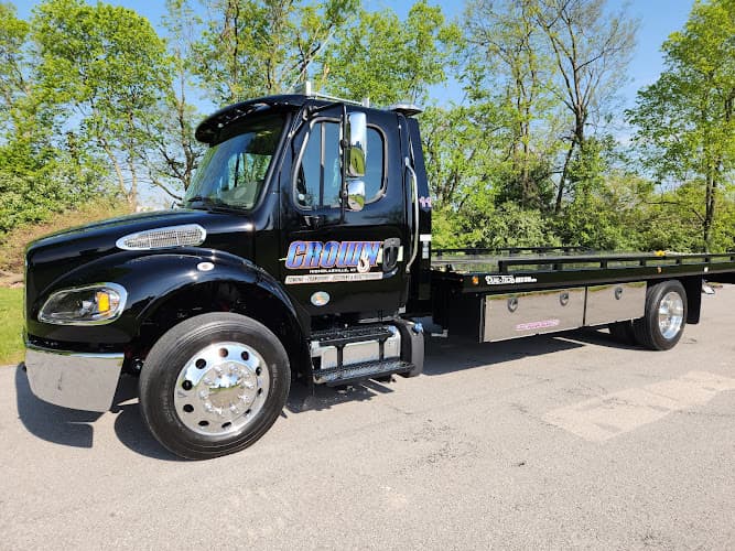 Crown Towing tow truck
