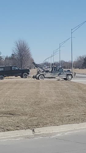 Iowa Mobile Repair & Towing tow truck