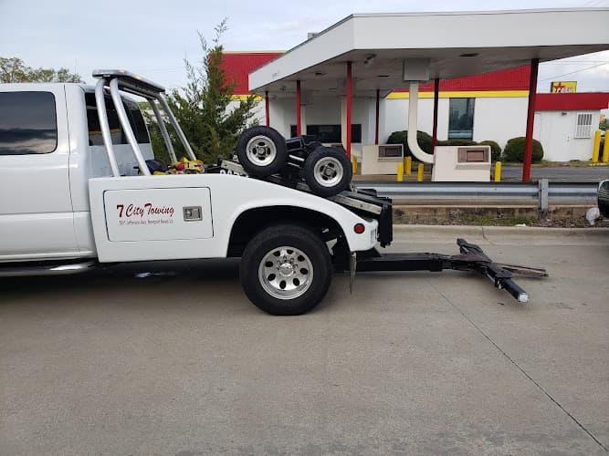 7 City Towing inc tow truck