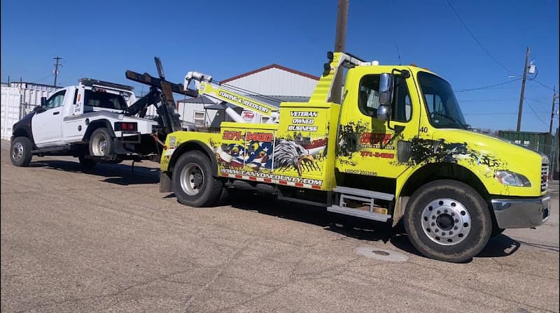 Canyon County Towing tow truck