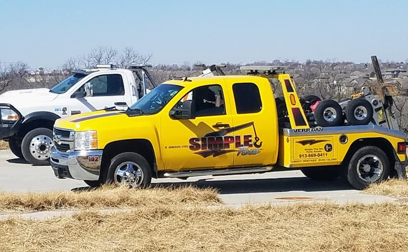 Simple Tow Service tow truck