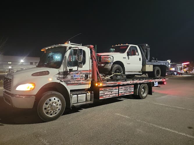 Wichita Towing & Auto Recovery tow truck