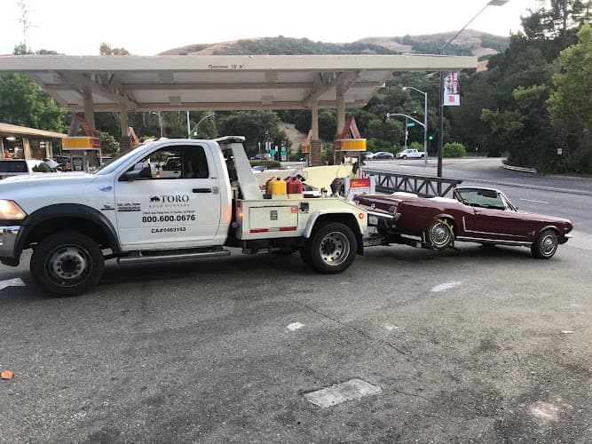 Toro Road Runners LLC tow truck