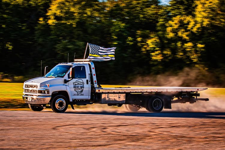 Barefoot Towing LLC tow truck