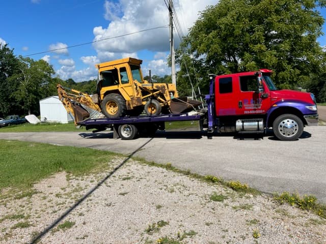D&D Towing & Recovery LLC tow truck