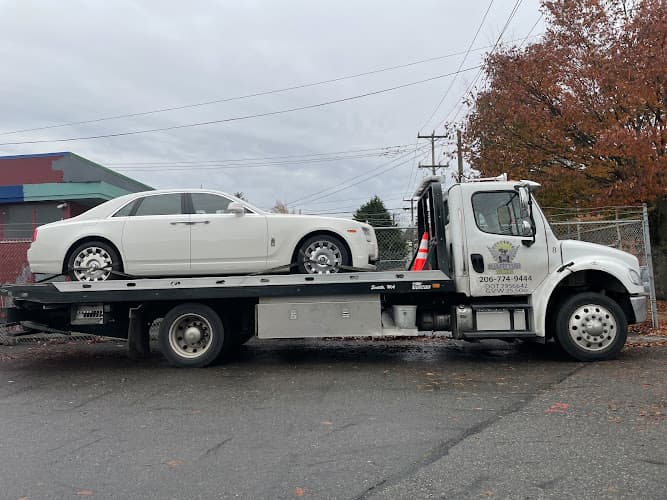 Guardian Towing tow truck