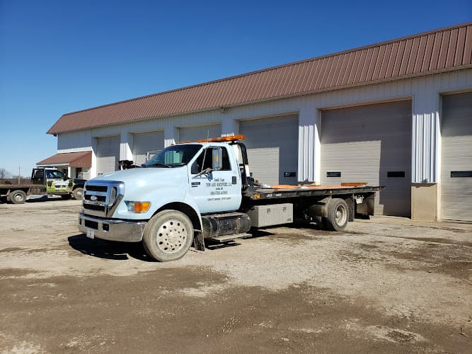 South Cass Tow and Recovery, LLC tow truck