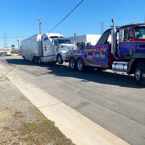 Portillo’s Towing & Heavy duty recovery truck repair tow truck