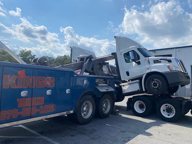 King's Heavy Duty Towing tow truck