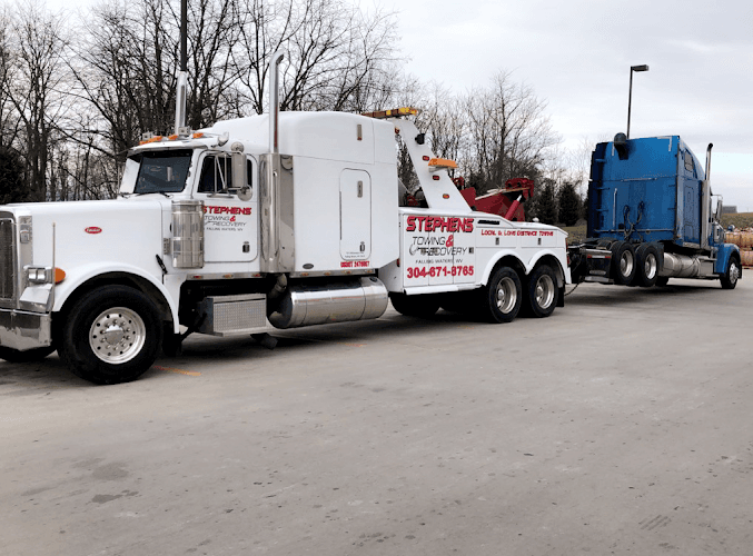 Stephens Towing tow truck