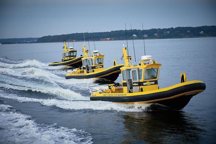Sea Tow Southern Maryland tow truck