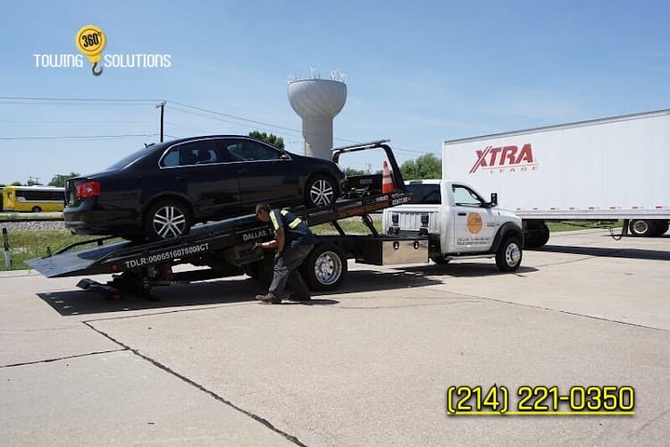 360 Towing Solutions tow truck
