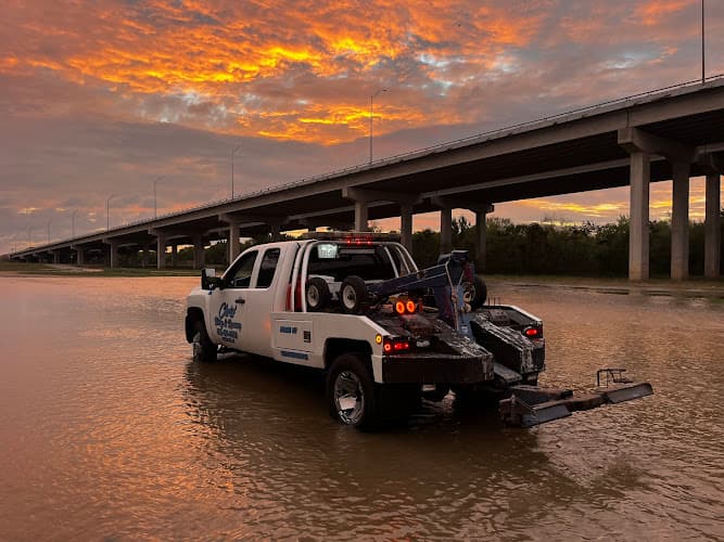 Chris' Towing and Recovery tow truck