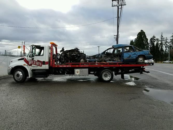 Wiltse's Towing tow truck