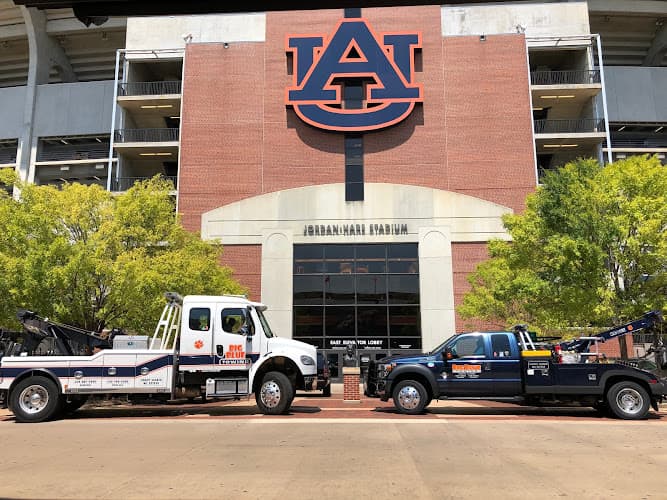 Big Blue Towing tow truck