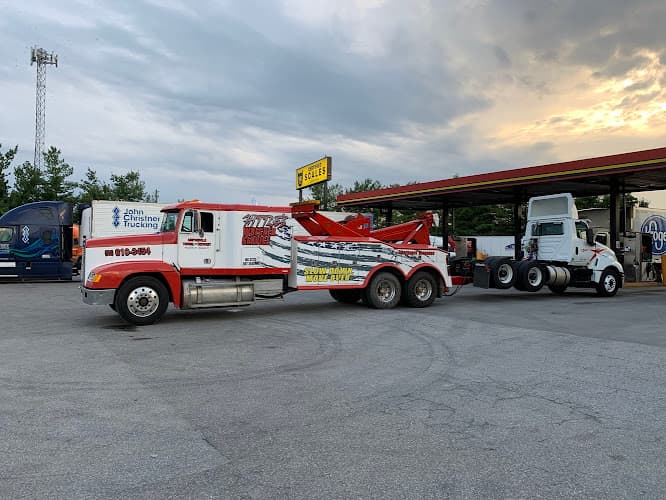 Mosby’s Towing & Transport LLC tow truck