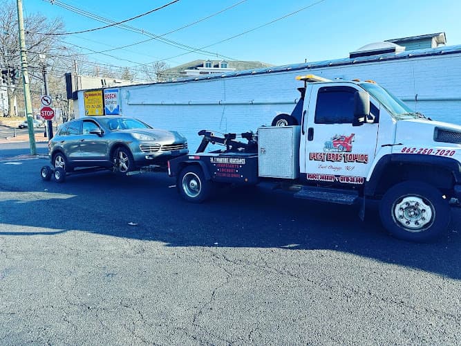 West Bro's Towing tow truck