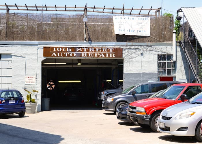 Ben Nielsen's 10th Street Automotive tow truck