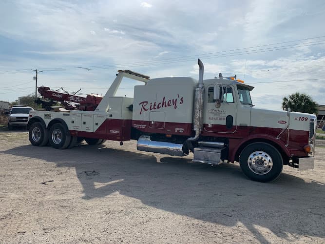 Ritchey's Wrecker and Transport tow truck