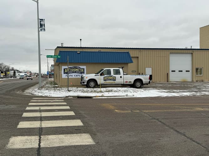 AutoSmith Services - Brainerd tow truck