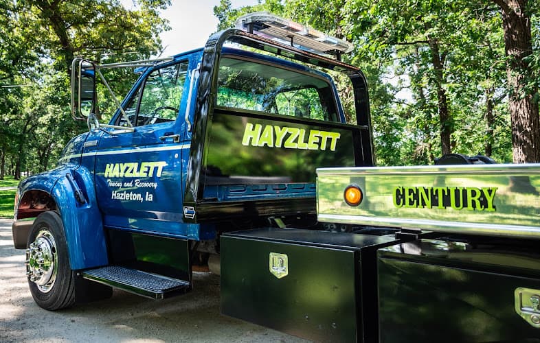 Hayzlett Towing and Recovery tow truck