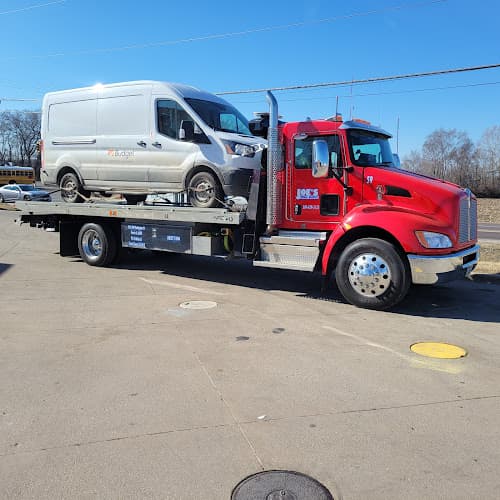 Joe's Towing & Recovery tow truck