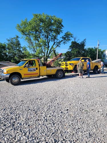 Neighbor's Garage Towing L.L.C. 24/7 Hour Towing Service tow truck