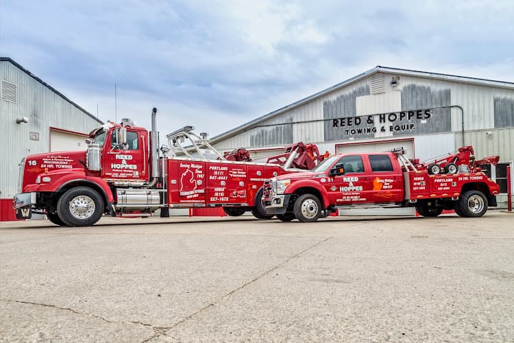 Reed & Hoppes Towing Inc. tow truck