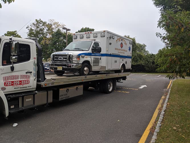 Brothers Towing Inc tow truck