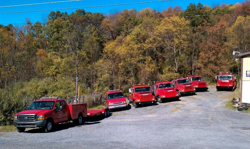 Aurand’s Towing tow truck